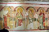 Aquileia (Udine) - l'interno della basilica patriarcale (XI e XIV sec). Dettaglio degli affreschi dell'abside (XI sec)